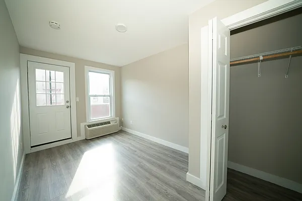 Rented by Sterling Realty Solution Inc | media 6