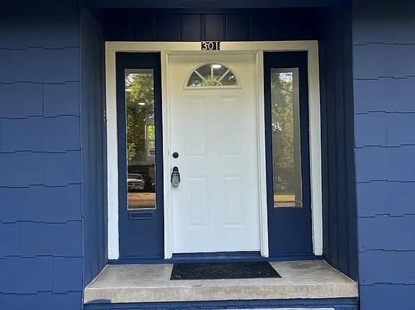 301 Morris Dr, Longview, TX 75602