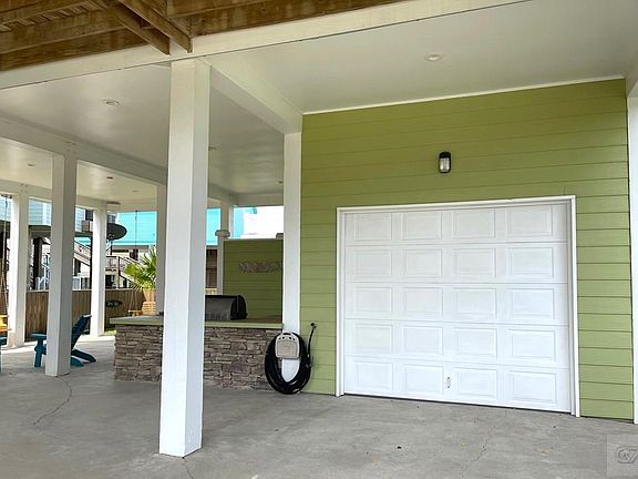 5th image of 907 Tidelands Dr
