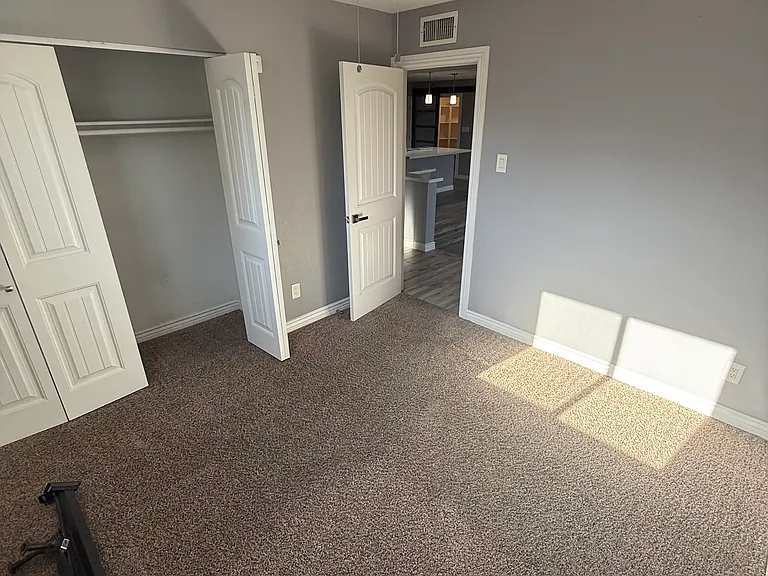 5304 W Beck Ln — Photo 29