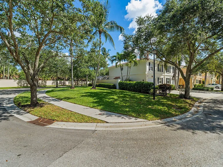 2117 Tigris Dr — Photo 38