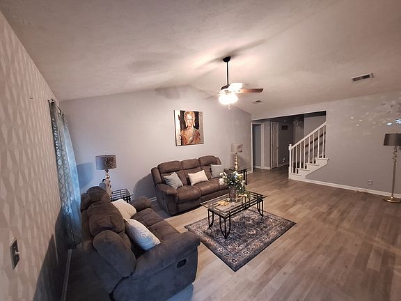 3rd image of 176 Bill Stewart Blvd #3