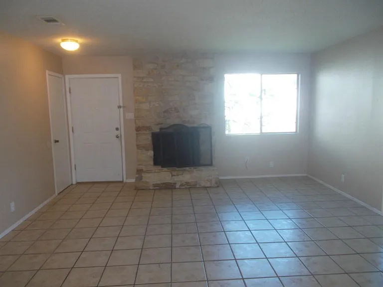 8710 Piney Point Dr #B — Photo 2