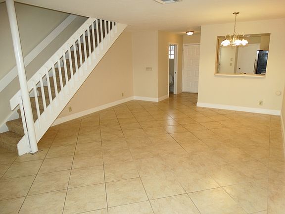 5th image of 10805 Cypress Glen Dr #10805