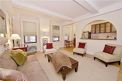 3rd image of 179 E 79th St APT 1B