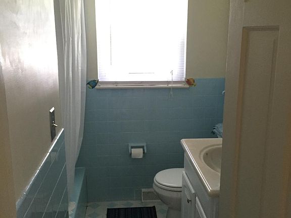 5th image of 111 Waller Ave
