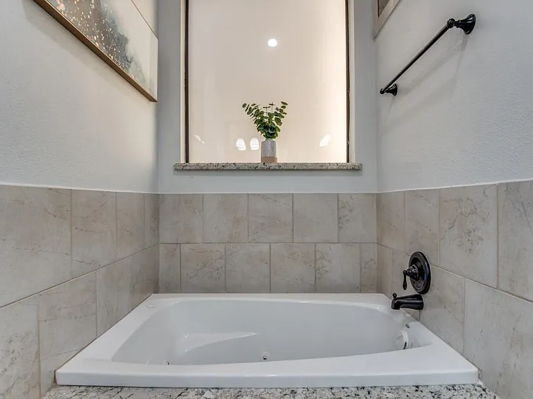 1509 Holly St — Photo 27