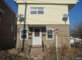 253 Tom Hunter Rd #2R, Fort Lee, NJ 07024