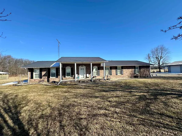 812 N County Road 800 W, Switz City, IN 47465