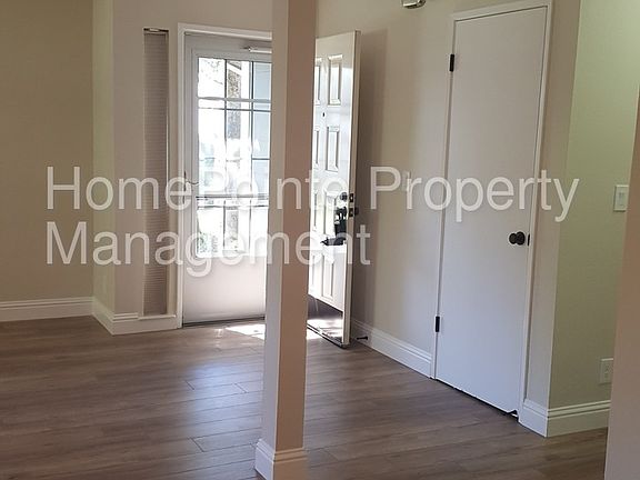 4th image of 158 Pierpoint Cir