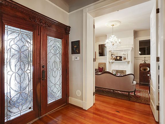4th image of 2029 S Carrollton Ave
