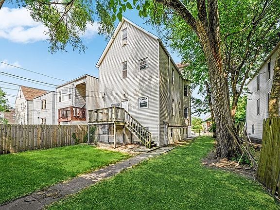 3rd image of 8020 S Coles Ave