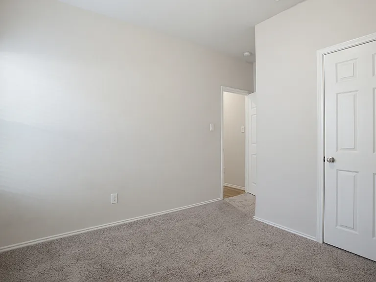 7416 Elm Trail Dr — Photo 13