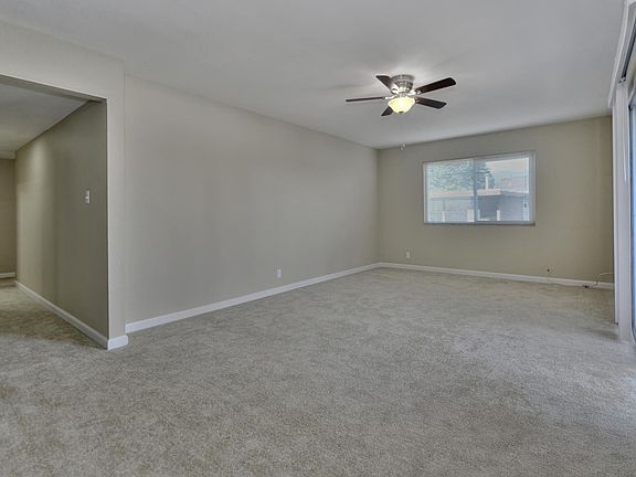 3rd image of 5567 Sonoma Dr APT D