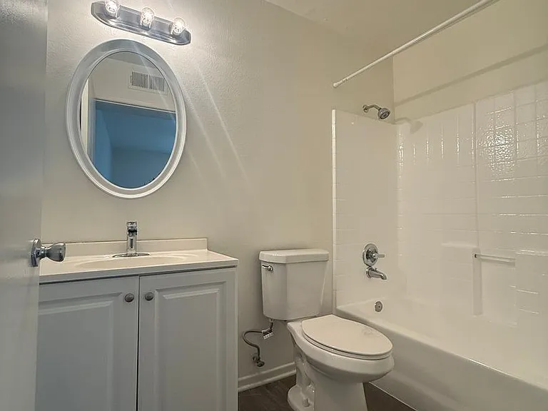 615 N. Juanita Ave — Photo 22