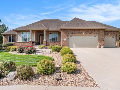 5003 Westlake Cir, Papillion, NE, 68133