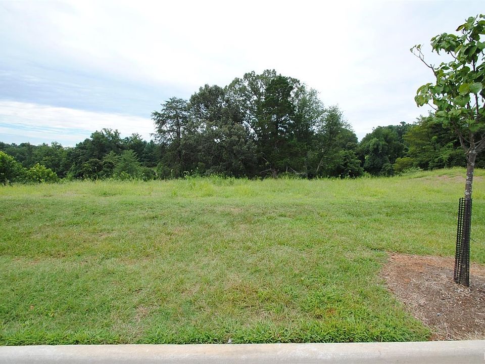 1st image of 15 Preserve Lot Dr