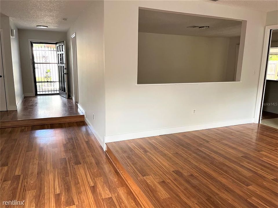 1st image of 703R Ponderosa Dr
