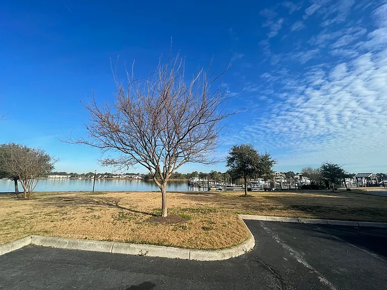 8275 Captains Way — Photo 28