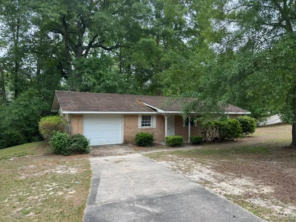 288 Fuqua Ave, Ozark, AL 36360