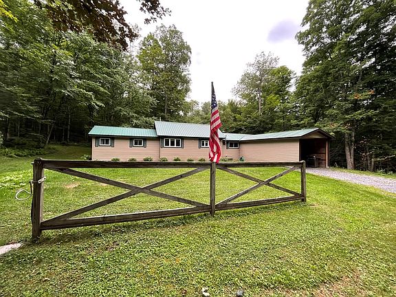 5th image of 1698 Summit Rd