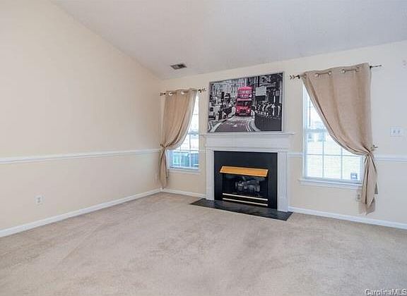 4th image of 1209 Blue Mist Cres