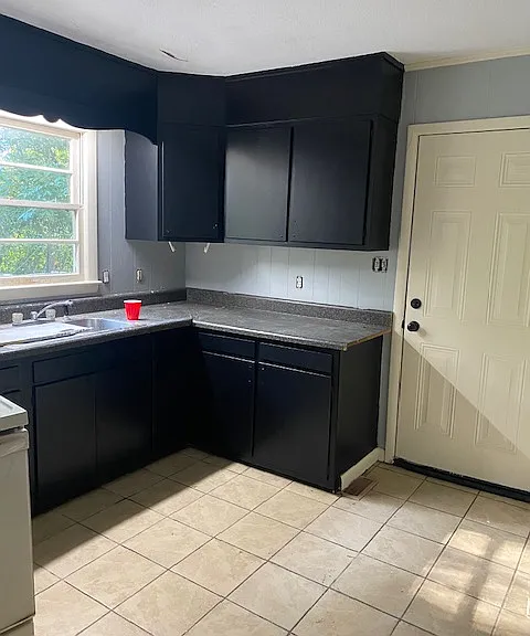1841 Dewsberry Dr — Photo 9