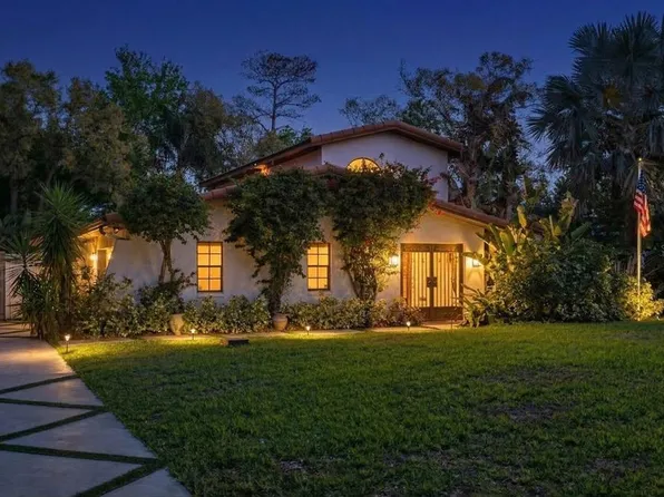 7915 Flowerfield Dr, Tampa, FL 33615