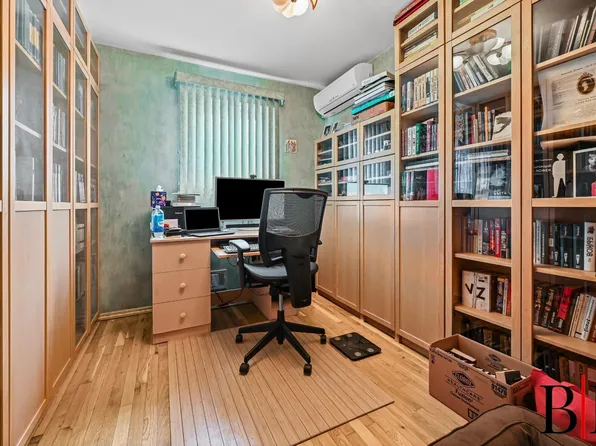 2063 East 71st Street image 13 of 24