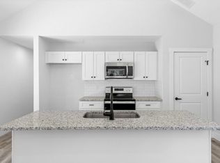 501 E Robinson St, Dallas, NC 28034