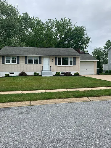 581 Hemingway Dr Photo 1