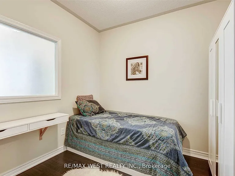 383 Prince Of Wales Dr #129 — Photo 9