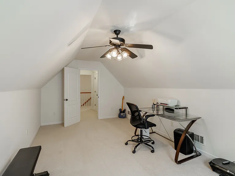 530 Edgewood Dr — Photo 28