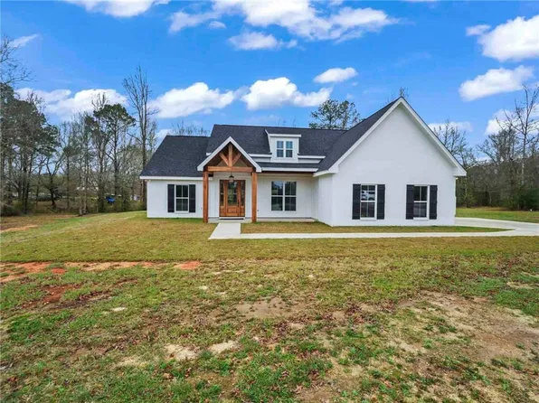 43270 Carriage Ln, Franklinton, LA 70438