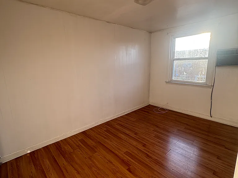 6612 Eastwood St — Photo 11
