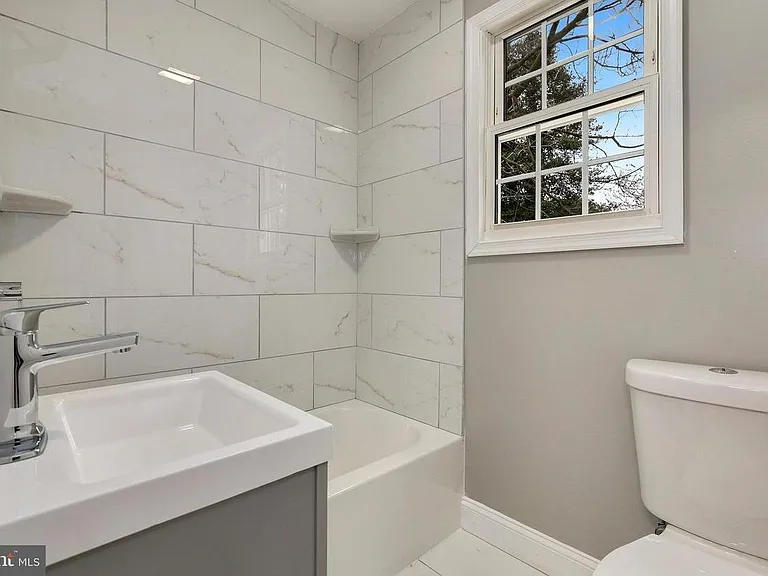 3682 Camden St SE #2 — Photo 19