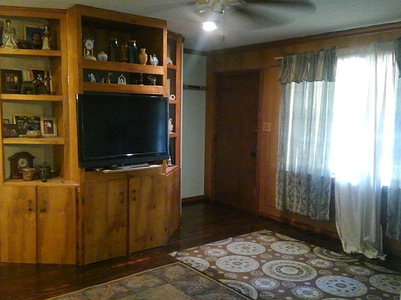 5th image of 1702 Waverly Dr