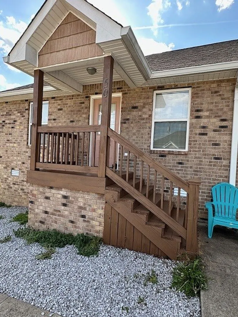 Shirley Lane Apartments — Photo 1