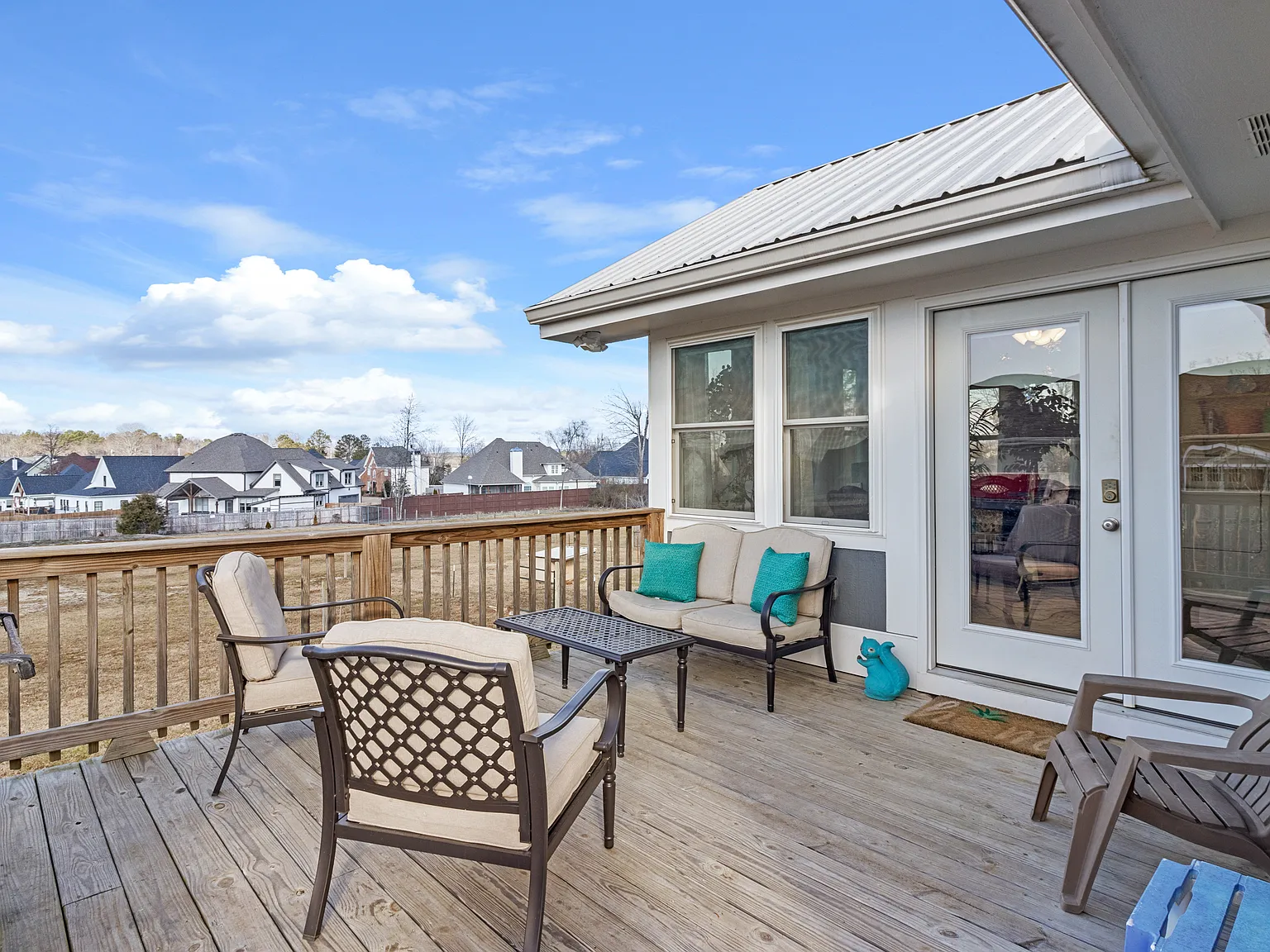 4 bed, 2500 sqft, $4,500 — Photo 4