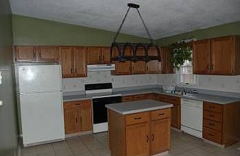 4th image of 11004 Chesterwood Dr