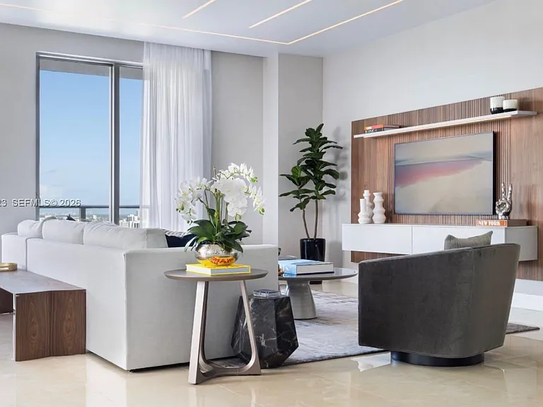 17301 Biscayne Blvd #Penthouse L-2 — Photo 2