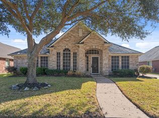 9122 Sunny Ridge Dr, Houston, TX 77095