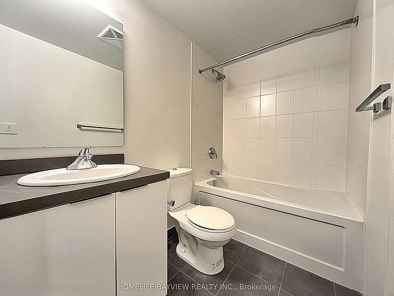 14 York St #1305 — Photo 17