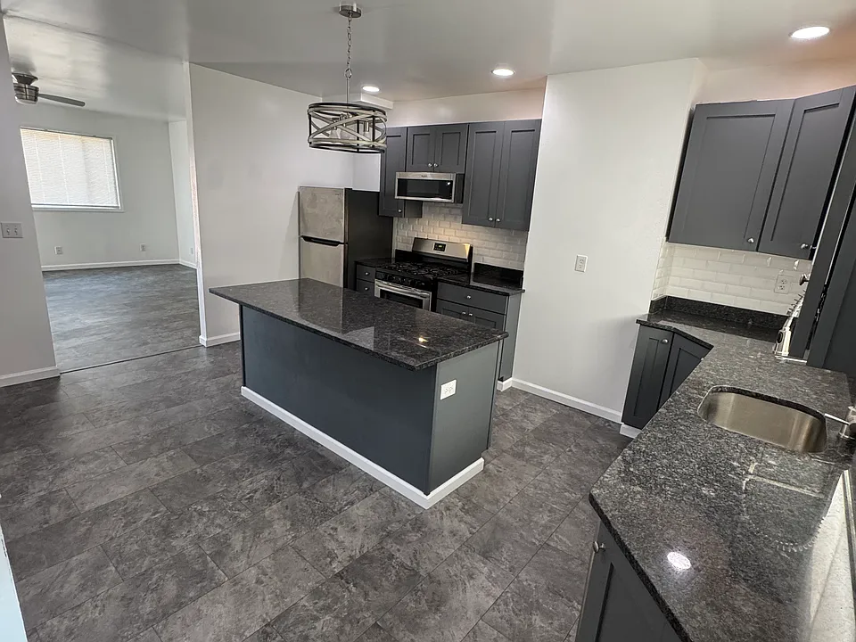3232 Harcum Way #1