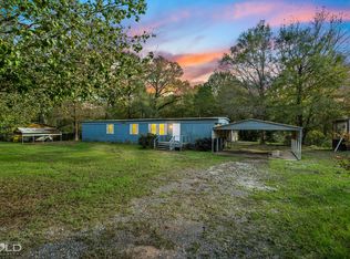 435 Dixie Lake Ln, Waskom, TX 75692