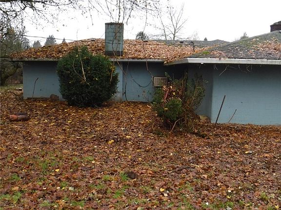 3rd image of 12203 NE 359th St
