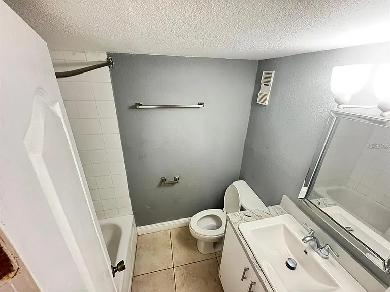 4745 S Texas Ave #A — Photo 10