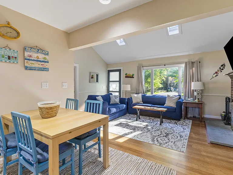 21 Duvall Dr — Photo 15