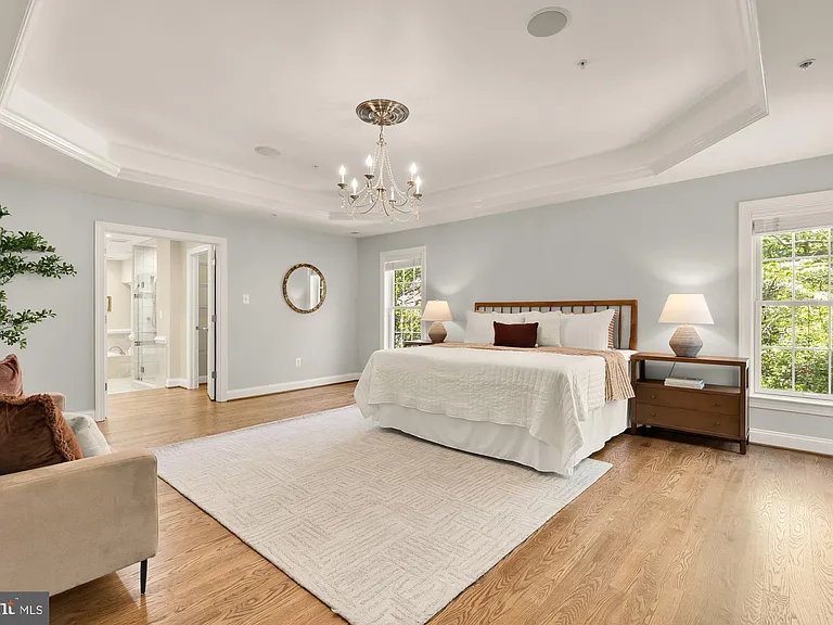 5501 Montgomery St — Photo 15