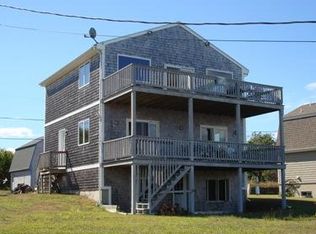 4 Simonelli Rd, Portsmouth, RI 02871